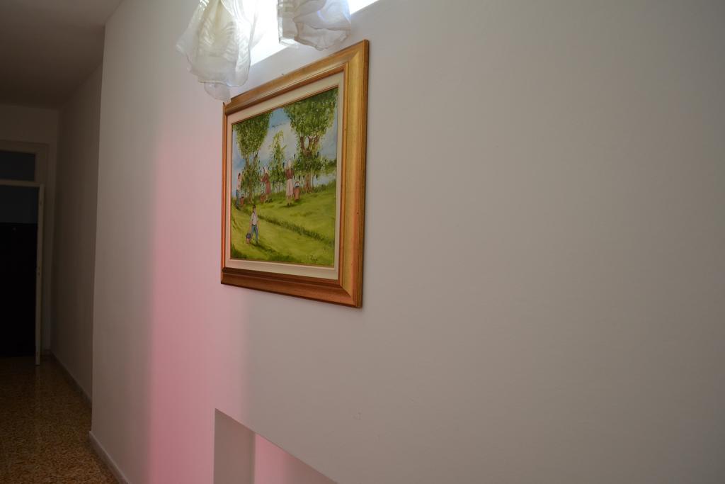 Home Willy Florenţa Cameră foto